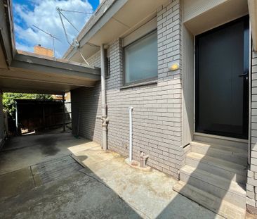 1/5 Cara Road, Highton - Photo 6