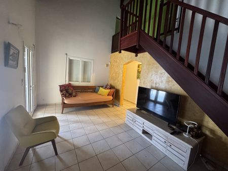 MAISON MEUBLE T5 - 120 m2 LABROUSSE GOSIER AVEC CITERNE - Photo 3