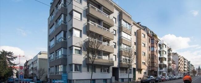 Modern 2.5-room apartment near Spalentor - Photo 1