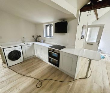 2 bedroom barn conversion to rent - Photo 3