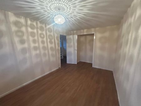 4 bedroom detached house to rent - Photo 4