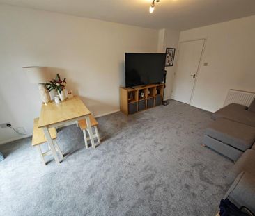 2 bedroom end of terrace house to rent - Photo 5