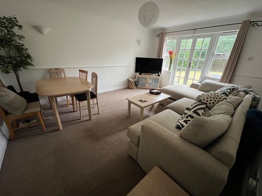 Room in a Shared Flat, Enversham Court, SE23 - Photo 1