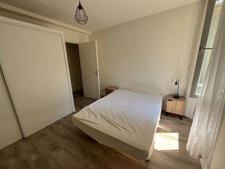 Location Appartement 3 pièces 55m² ROMANS SUR ISERE 26100 - Photo 3