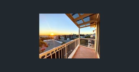 Modern Two Bedroom Apartment in Prime Rosebery Location - Photo 4