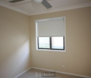 FAMILY HOME IN PRIME LOCATION - Photo 3