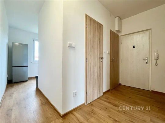 Pronájem bytu 2+1, Moravská, Kroměříž - Photo 1