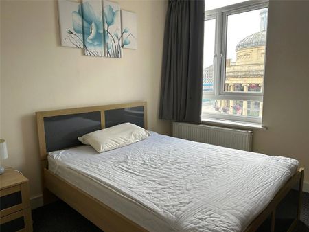 1 bedroom in a house share to rent - Photo 3