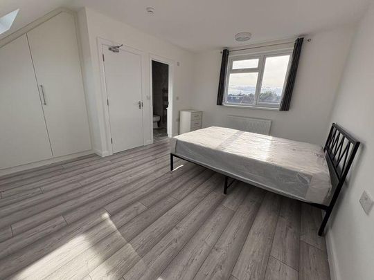 5 bedroom terraced house to rent - Photo 1