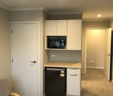 Located in the heart of the city, this stylish In The City townhous... - Photo 2