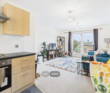 2 bedroom apartment to rent - Photo 3