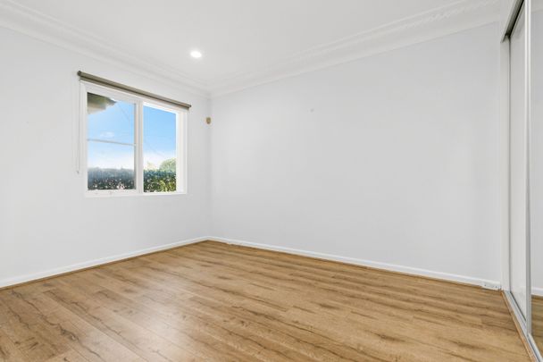 Renovated Family Sanctuary In a Beachside Locale - Photo 1