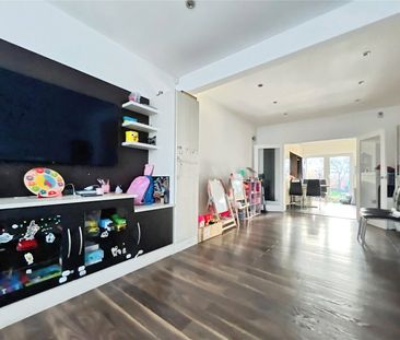 Ellerdine Road, Whitton Borders, Middlesex, TW3 2PN - Photo 3