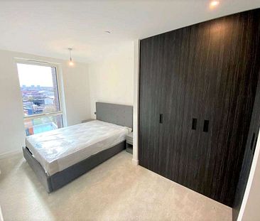 Fully Furnished One Double Bedroom Apartment with a balcony on the 10th floor of the stunning Snow Hill Wharf development. Available Now - Photo 5