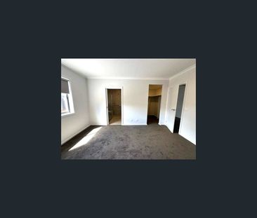 6 ROCKLEY AVENUE, Warragul, Vic 3820 - Photo 3