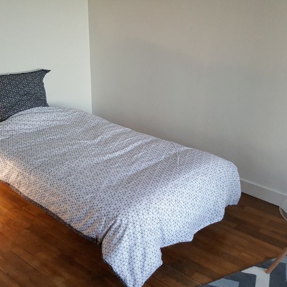 Location Maison 1 pièce 57m² RENNES 35000 - Photo 1