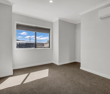 3/60 Murray Street, Fawkner VIC 3060 - Photo 4