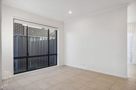 Contemporary Family Home at 8/12 Pipistrelle Street, Throsby - 4 Bedrooms, 2 Bathrooms, 2 Car Parks - Photo 5