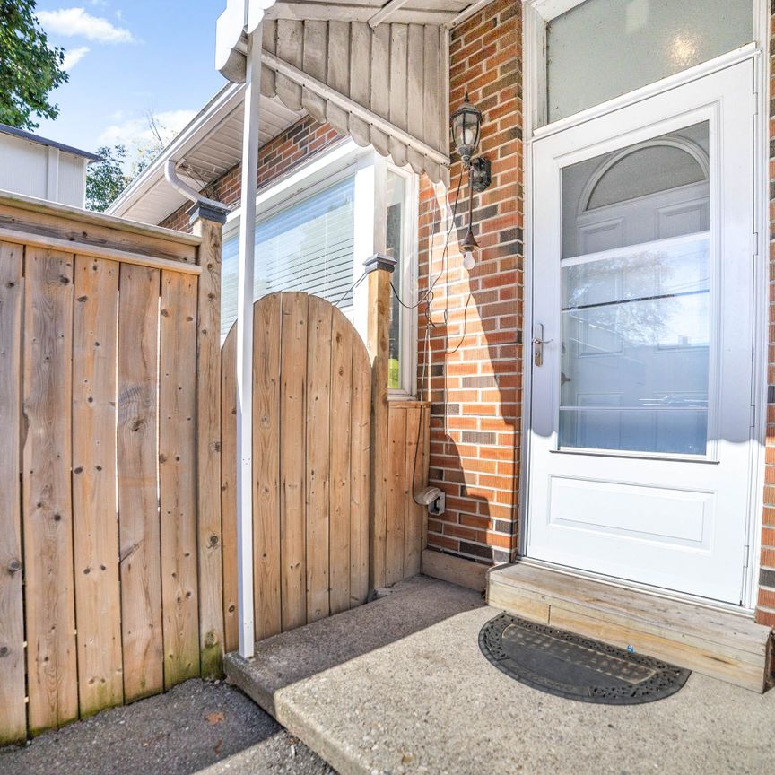 For Lease - 10 Nineteenth Street Unit# Back Unit, Toronto, Ontario - Photo 1