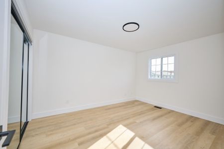 For Lease - 8141 Coventry Road Unit# 80, Niagara Falls, Ontario - Photo 3