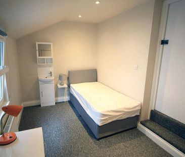 5 bedroom terraced house to rent - Photo 5