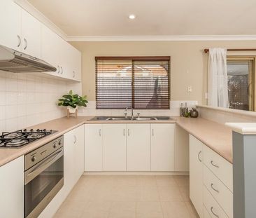 Charming 3-Bedroom Home! - Photo 5