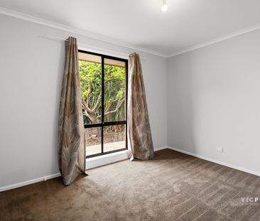Comfortable Family Living - Photo 4
