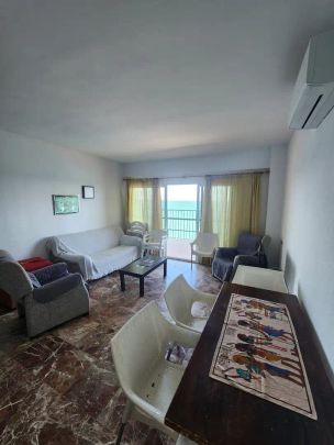 Piso de alquiler en Paseo Marítimo Rey de España, Las Gaviotas - Carvajal - Foto 1