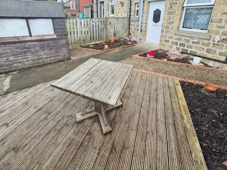 3 bedroom terraced house to rent - Photo 2