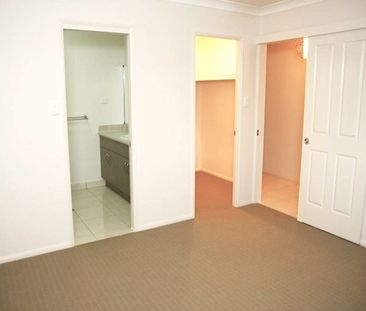 30 Scrubwren Circuit, Bohle Plains QLD 4817 - House For Rent | Domain - Photo 3