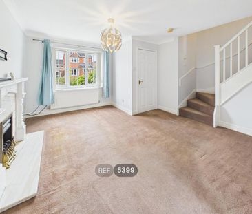 3 bedroom semi-detached house to rent - Photo 2