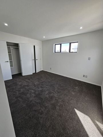 🏡 Brand New 5-Bedroom Standalone Home – Spacious - Photo 4