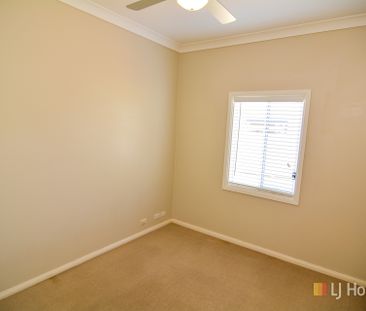 IMMACULATE & A GREAT LOCATION - Photo 3