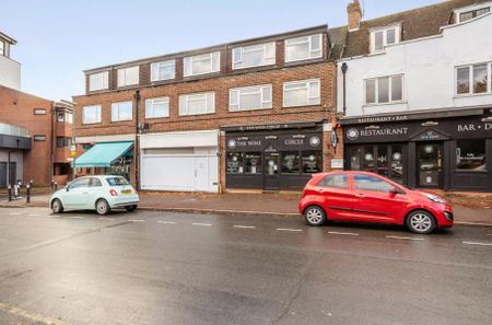 4 bedroom maisonette to rent - Photo 3