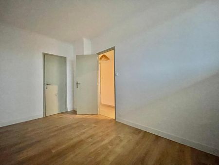 Location Appartement 3 pièces 61m² ALBI 81000 - Photo 4