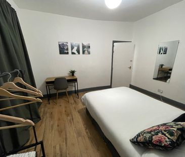 Room in a Shared House, Knoclaid Road, L13 - Photo 4