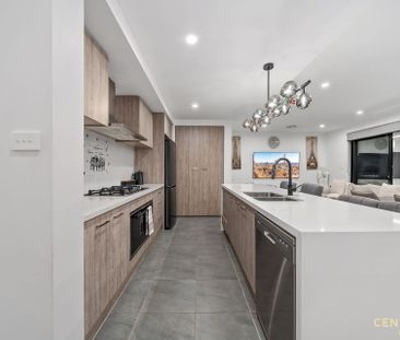 Park Facing | Ideal for Family Living - Photo 2