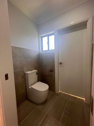 MODERN GRANNY FLAT IN PRIME LOCATION - Photo 3