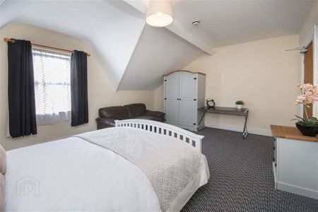 Room 7, 96 Cromwell Road, Belfast, BT7 1JY - Photo 2