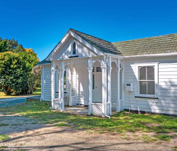 Convenience, Character & Charm - Photo 3