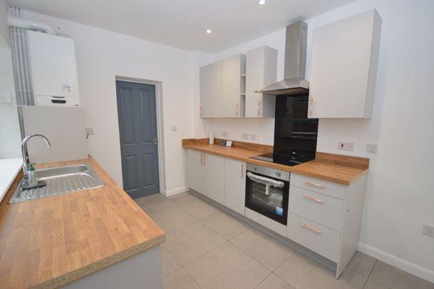 3 bedroom terraced house to rent - Photo 1