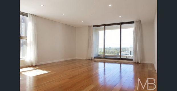 MODERN & LUXURY APARTMENT IN PRIME ST LEONARDS LOCATION - Photo 1