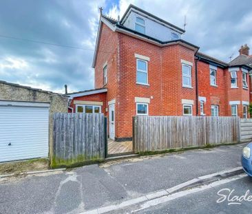 2 bedroom townhouse to rent - Photo 3