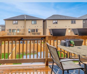 For Lease - 9 Soho Street, Hamilton, Ontario - Photo 1