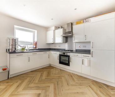 2 bedroom apartment to rent - Photo 3