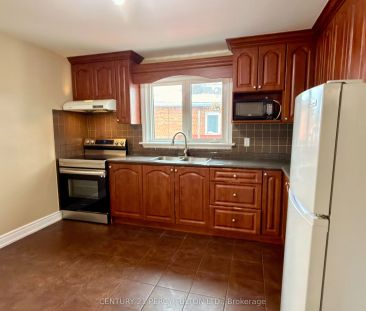 24 Chestermere Boulevard #Upper - Photo 1