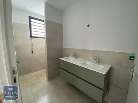 Location Maison 4 pièces 86m² LE TAMPON 97430 - Photo 3