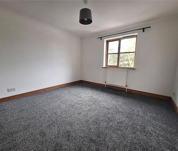 2 bedroom maisonette to rent - Photo 3