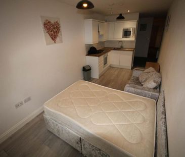 Studio to rent - Photo 3