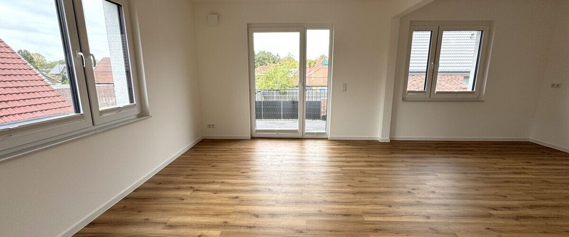 Erstbezug nach Sanierung! Moderne 3-Zimmer-Wohnung mit Balkon in Etzhorn - Foto 1